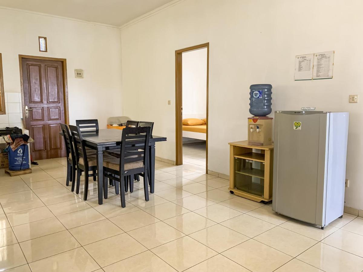Beranda Istirahat Villa 4Br At Galaxy Resort Puncak Cikundul Exterior foto